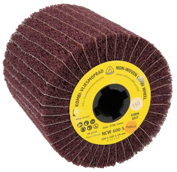 [Klingspor NICMDTM120-100100] Cepillo de fibra con lija Óxido de aluminio, fibra mediana.
Grano 120,  Medidas 4 ” x 4”x 3/4”