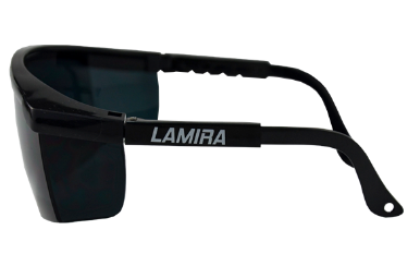 [2994-GR] Lente Policarbonato Antimpacto con Protección Panorámica y Armazón Negro LAMIRA Gris